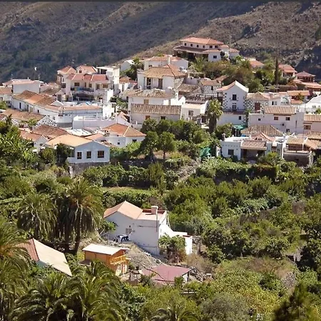 Semesterbostad Casa Rural Pino Diaz Fátaga